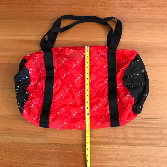 Red, black & white packable duffel bag - Picture 4 of 6